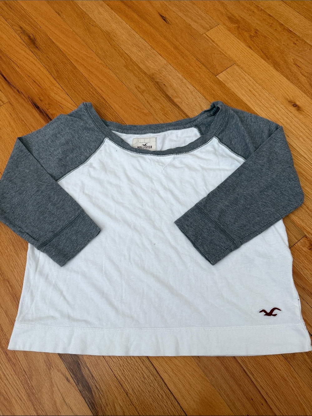 Hollister Two-Tone Raglan Long Sleeve Tee - White & Charcoal